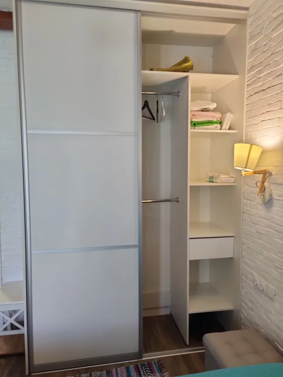 Просторный двухуровневый апартамент в стиле лофт в комплексе Меридиан