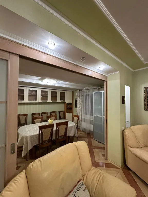 Сказочный домик в лесу, у моря