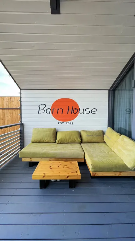 Котедж у моря