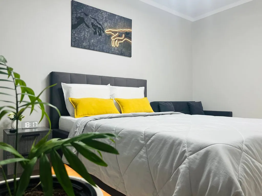 Уютная квартира в новом доме — аренда посуточно в Нижнекамск