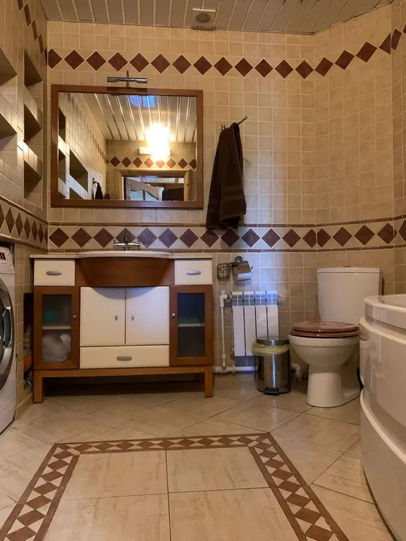 Дом с камином и садом! Две минуты до пляжа!