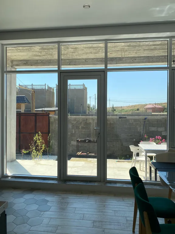 Дом на берегу для большой семьи