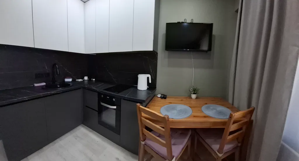 Небольшая, уютная студия у областной больницы