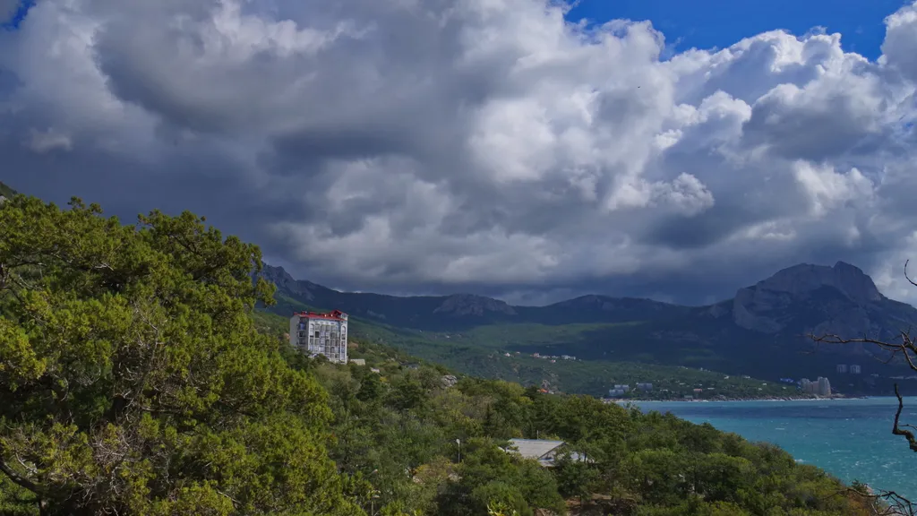 Квартира Апартаменты с видом на море и горы — Севастополь