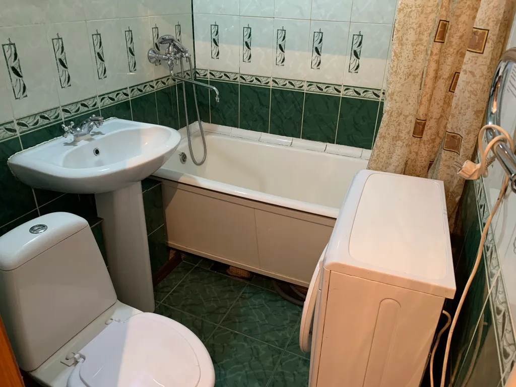 Квартира Двухкомнатная квартира вблизи Аэрокосмической академии — Красноярск