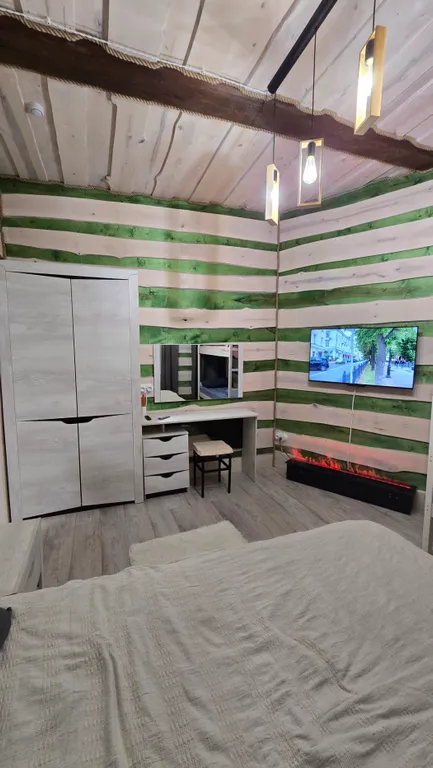 Уютная часть дома на берегу Волги в городе