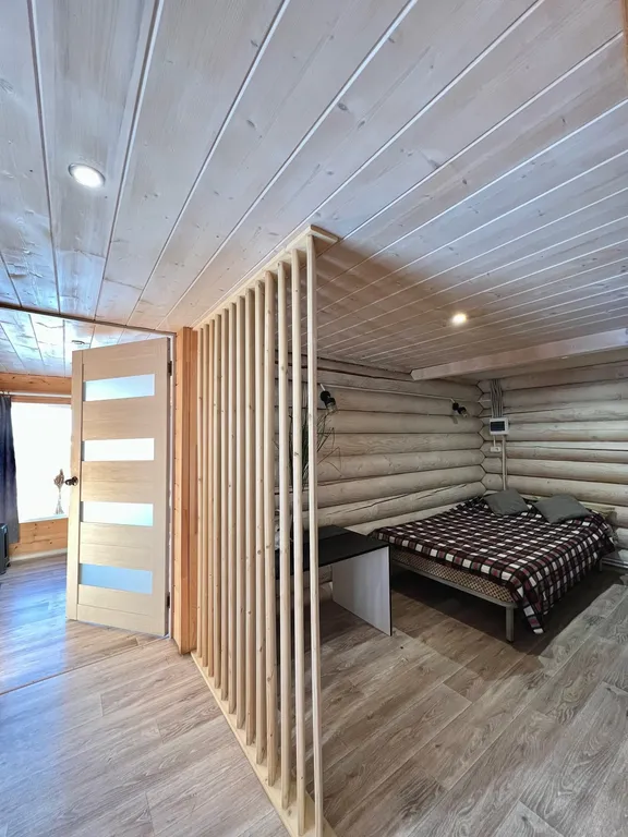 Семейный дом с баней у озера