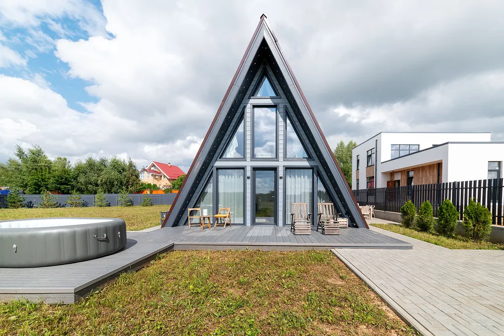 А・Фрейм ВИСТА Логиново
Дом с сауной, видом на лес и реку