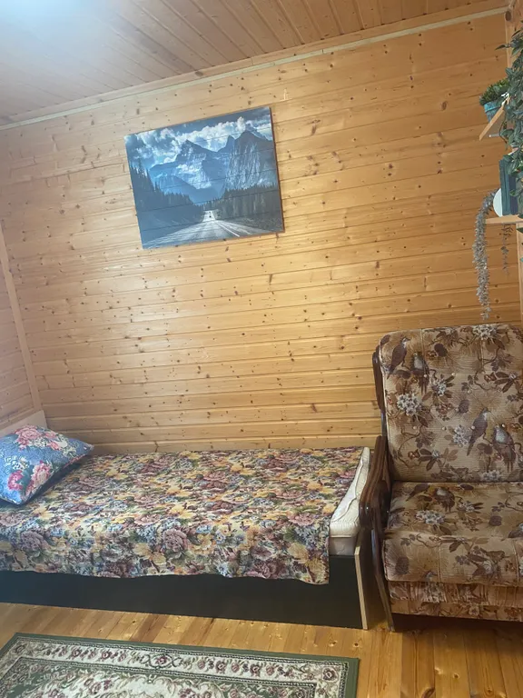 Дача на горке с видом на горы