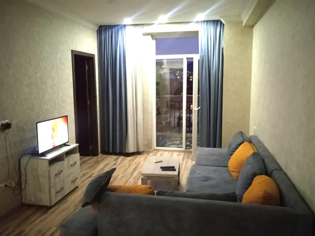 2-комнатная Квартира — аренда посуточно в Тбилиси