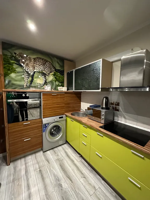 Просторная студия, перепланированная из двухкомнатной квартиры