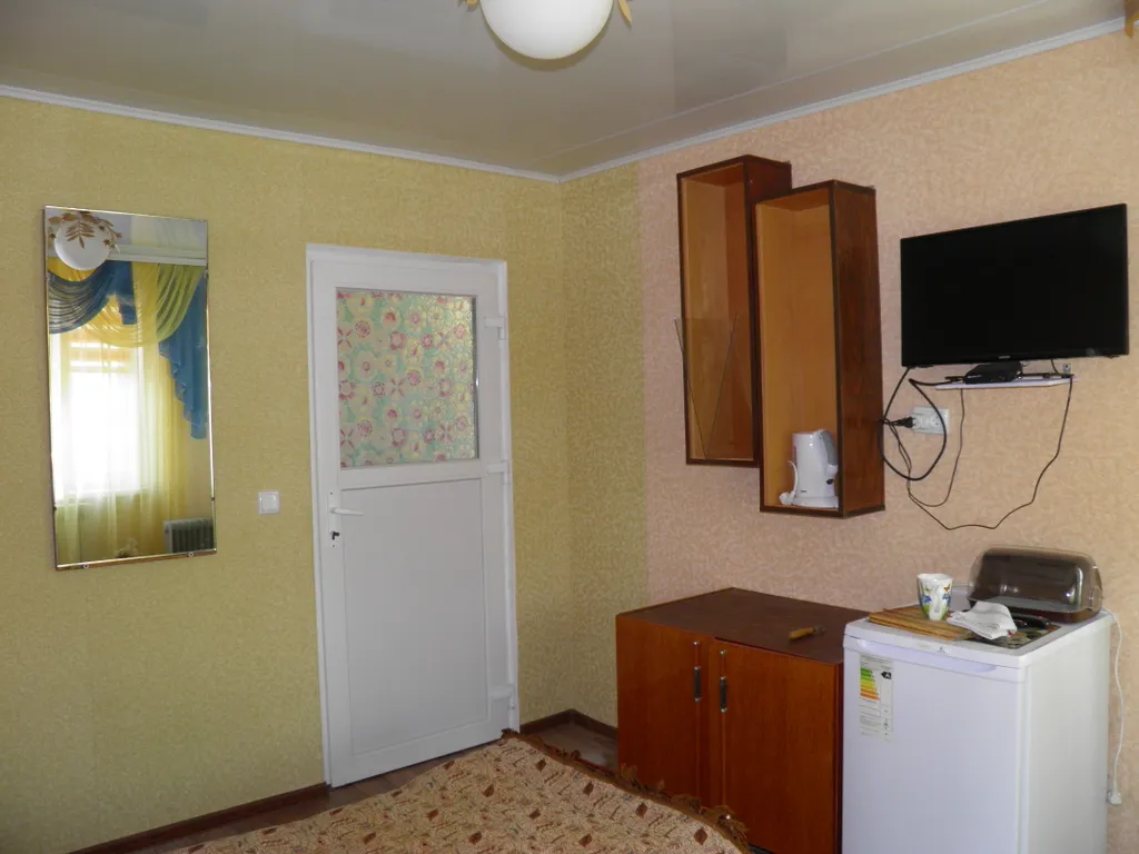 Комната у самого моря