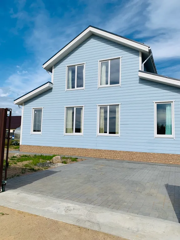 Загородный дом с баней и бассейном