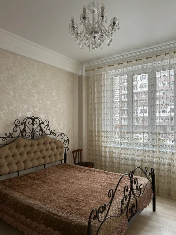 Уютная квартира со свежим ремонтом возле мультимедийного фонтана