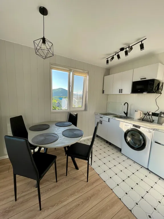 Дом коттедж