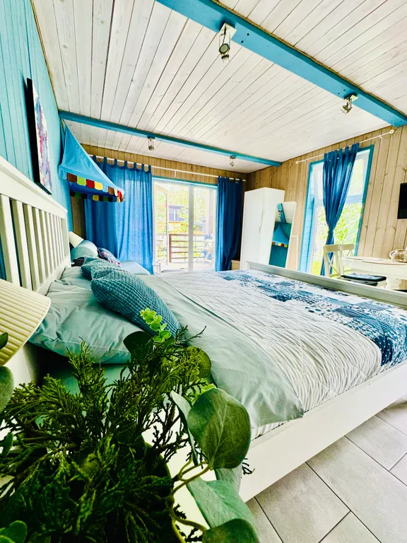 Номер на первом этаже в двухэтажном доме