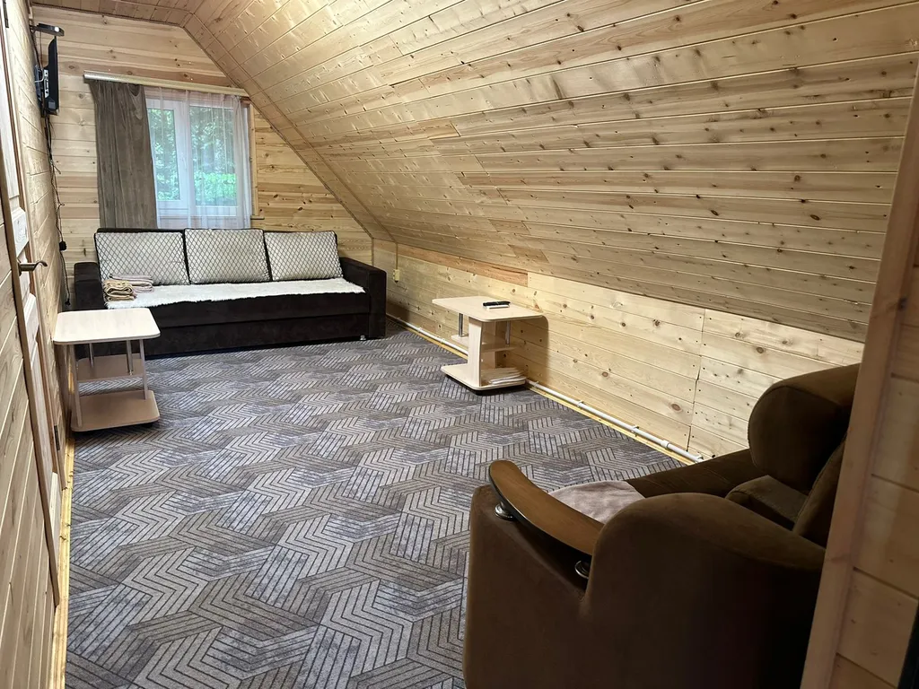 6-комнатный Дом