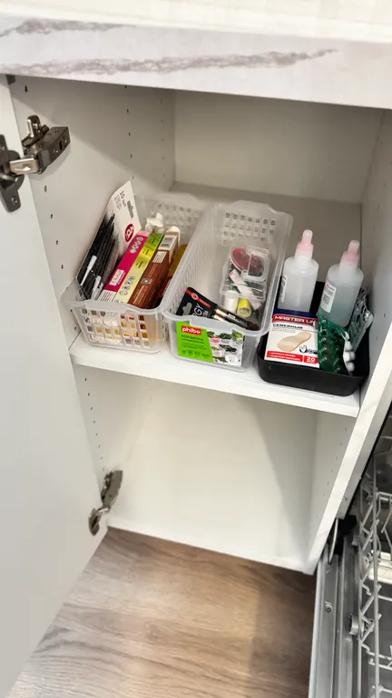 Евродвушка с высокими потолками и большими окнами, 2 кровати