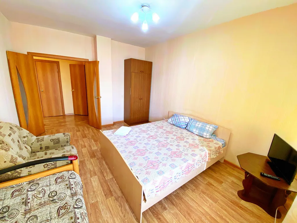 Квартира 1-комнатная квартира рядом с ТРЦ Планета — Красноярск