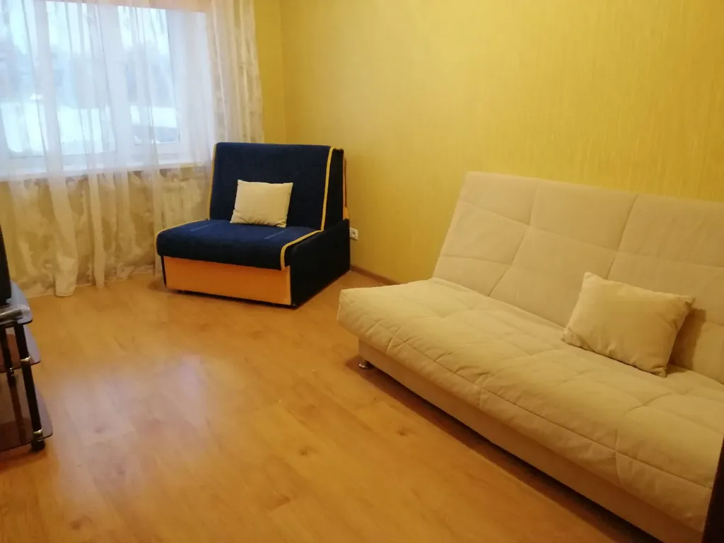 Двухкомнатная квартира в центре Сургута