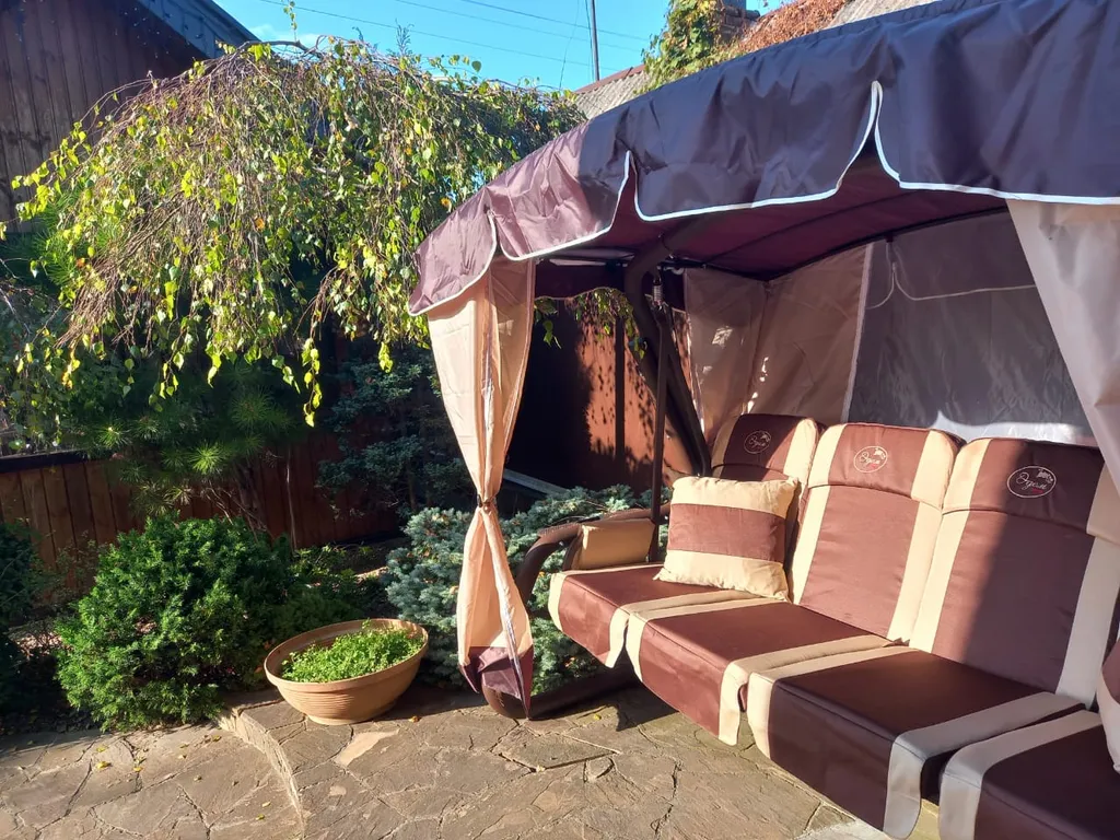 Дом с бассейном и баней для уединенного отдыха