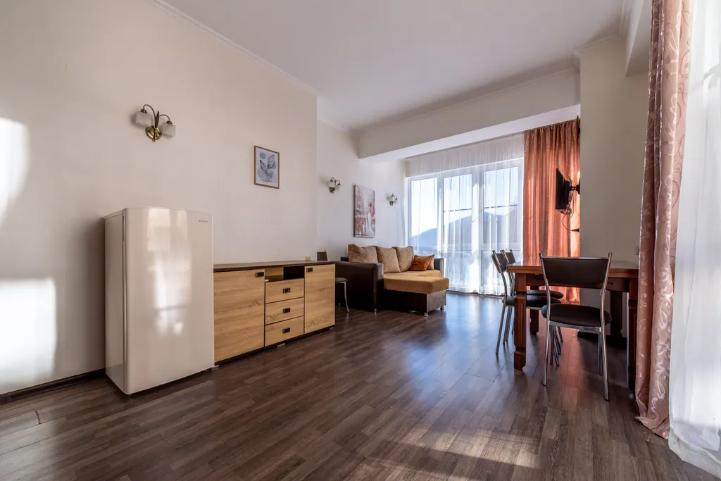 Апартаменты на 3 этаже, двойной балкон