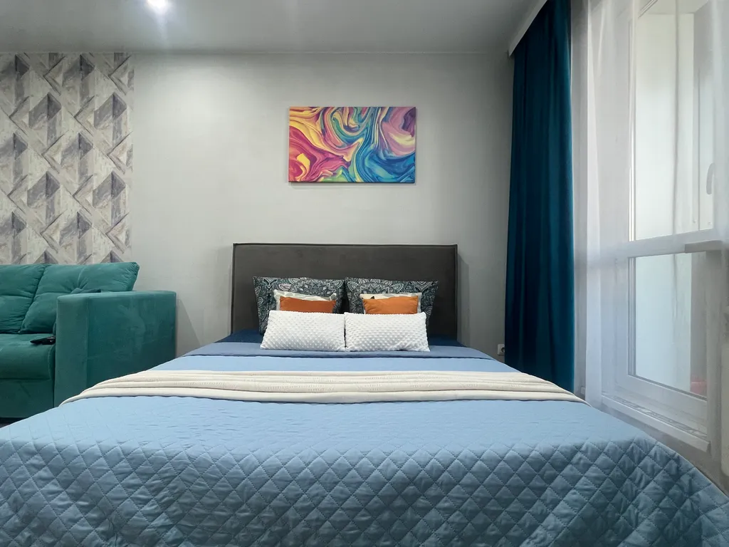 Уютная студия на Смолина в центре, не берем оплату за финальную уборку