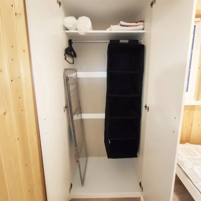 Коттедж Дом с террасой прямо на берегу реки — Торфяное