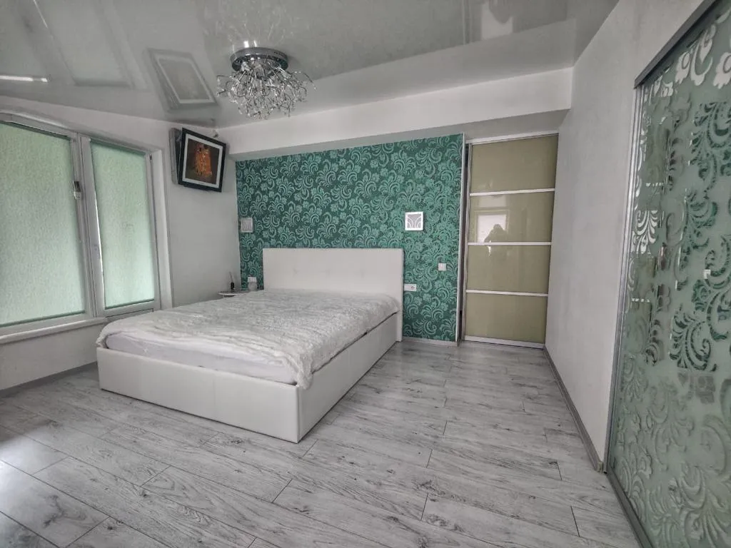 Уютная квартира с парковкой в центре города — аренда посуточно в Владивосток