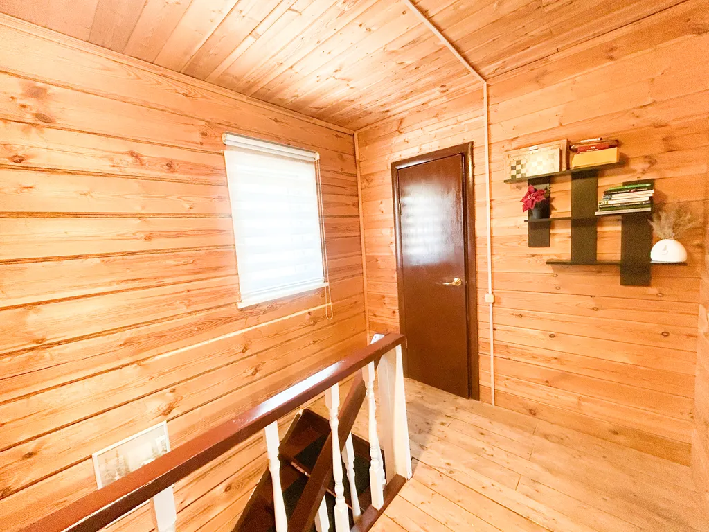 Дом с баней и бассейном