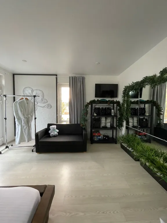 Уютный дом с видом на лес