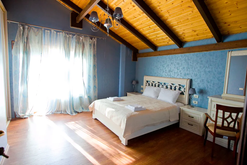 Коттедж с бассейном темп. +35 градусов