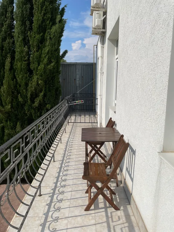 Квартира Уютная комната с выходом на балкон — Севастополь