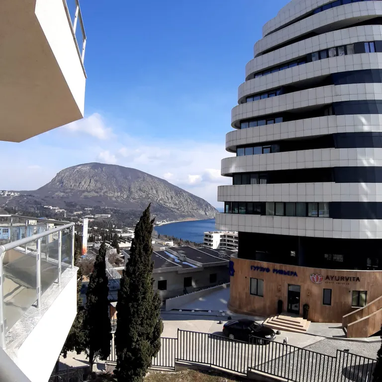 Апартамент с видом на море в ЖК Шато Лувр