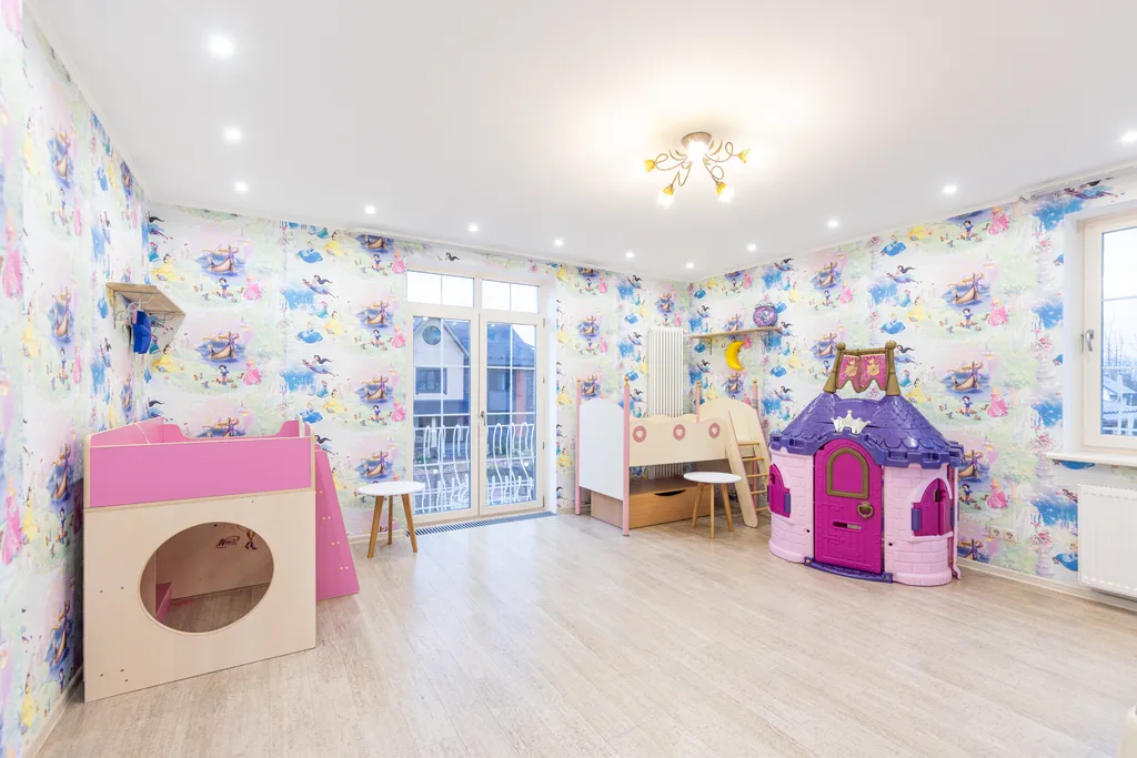 Просторный коттедж с бильярдом и сауной