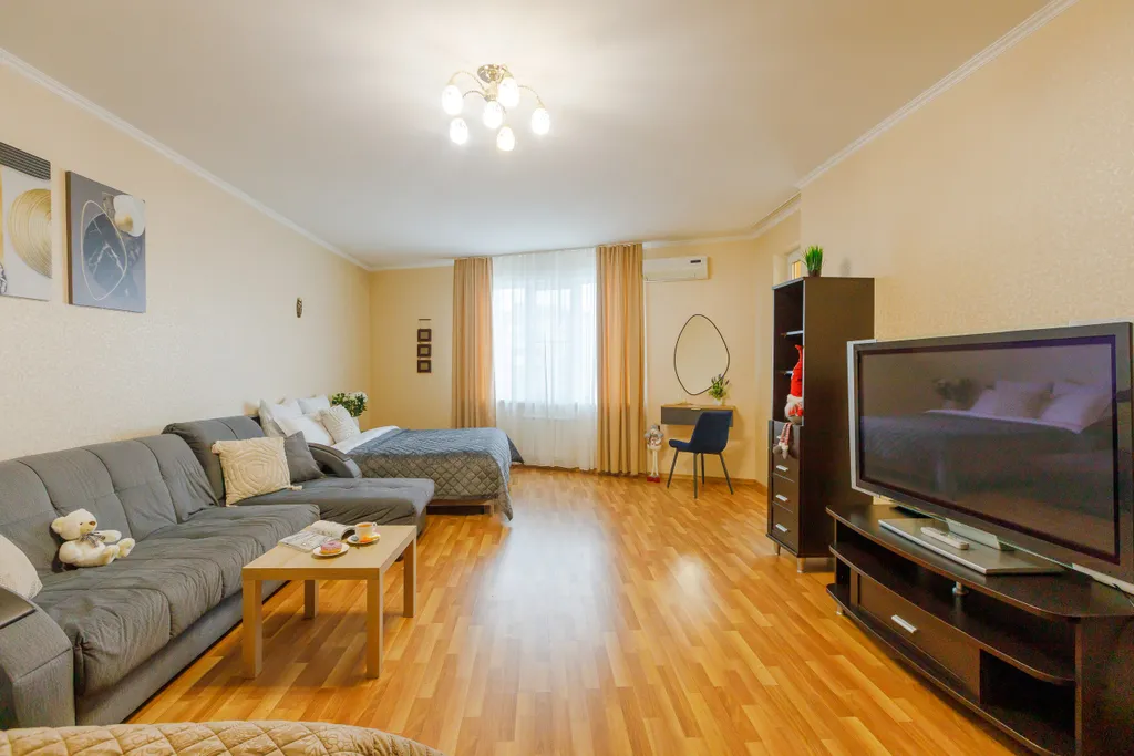 Квартира Современная двухкомнатная квартира с видом на Волгу 110 м — Самара