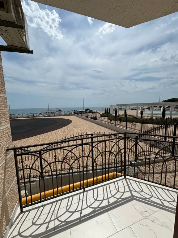 Двухкомнатная квартира у моря