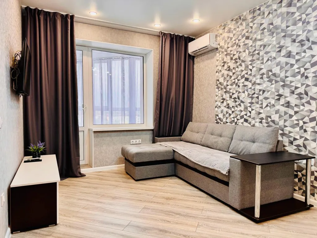 Уютная квартира с классным видом — аренда посуточно в Уссурийск