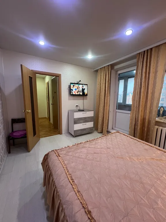 Квартира у МНТК