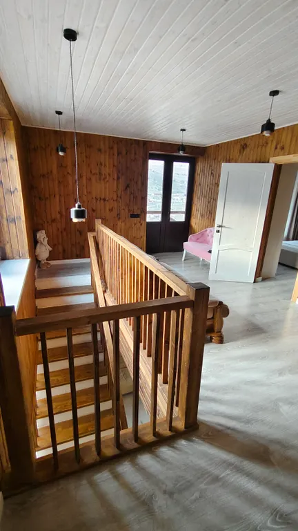 Выше гор могут быть только горы