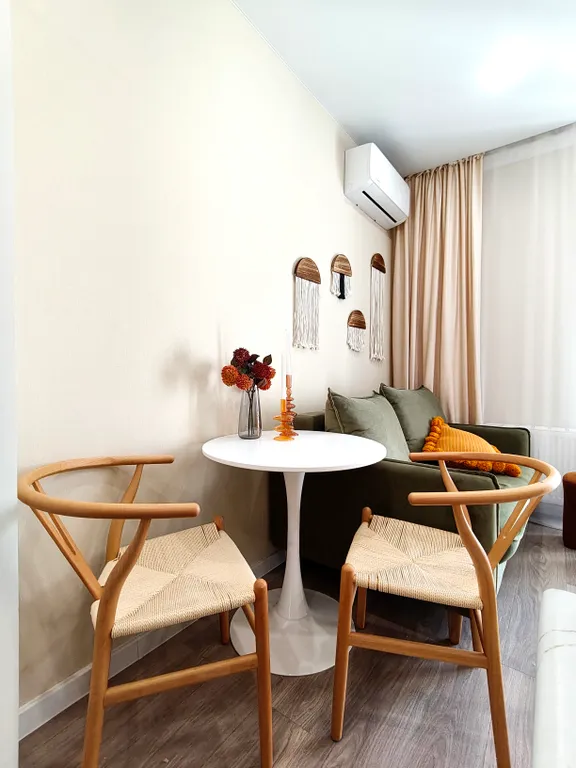 Уютная студия с видом на лес и закат