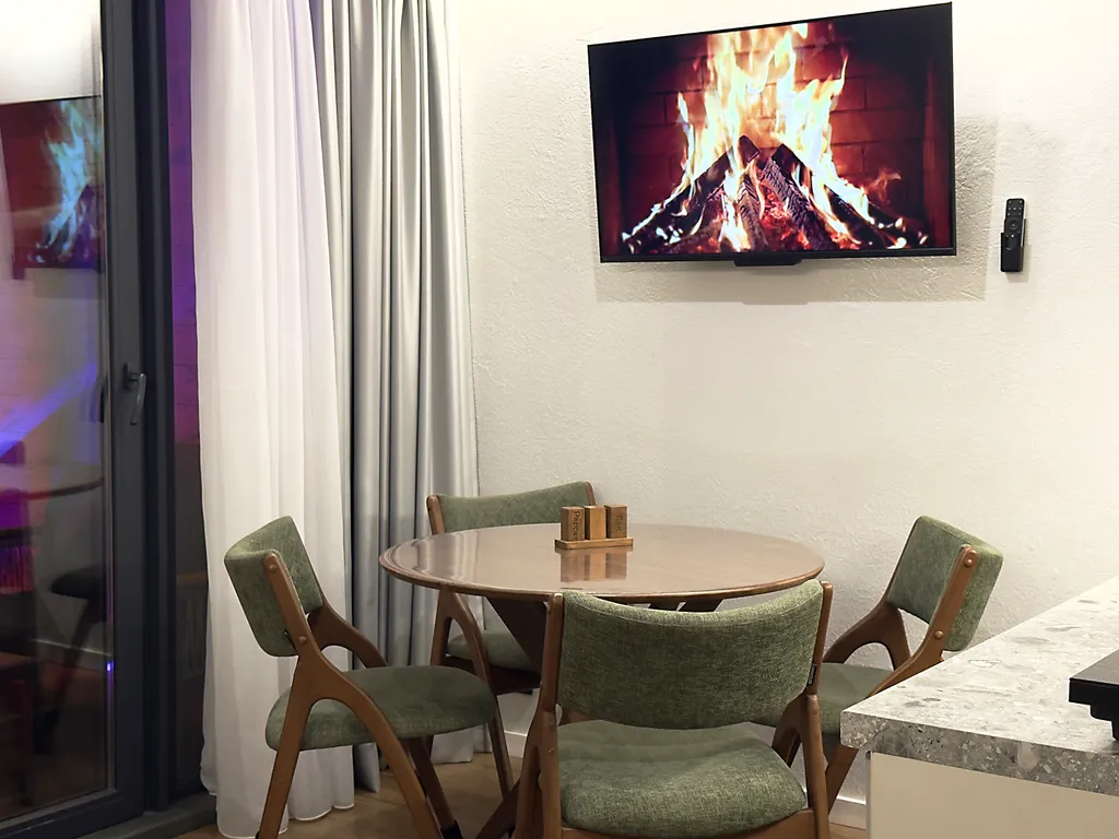 Дом DOUBLE с чаном на террасе