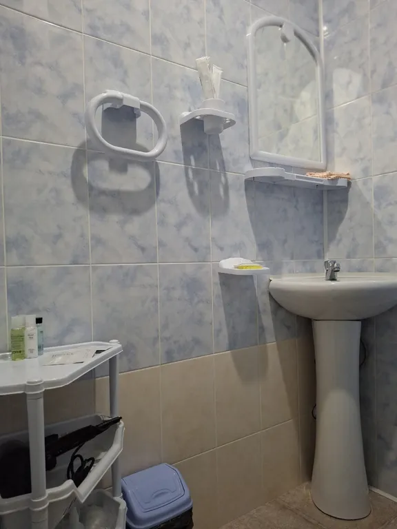 Домик с отдельным входом двумя комнатами кухней