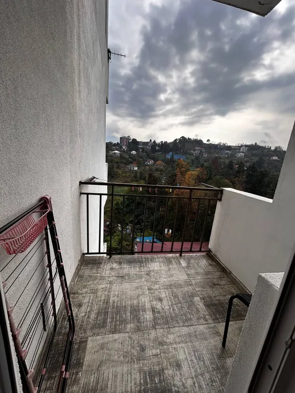 Просторная студия с двумя балконами на море и горы