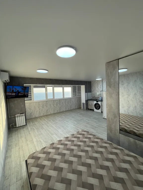 Студия с видом на море