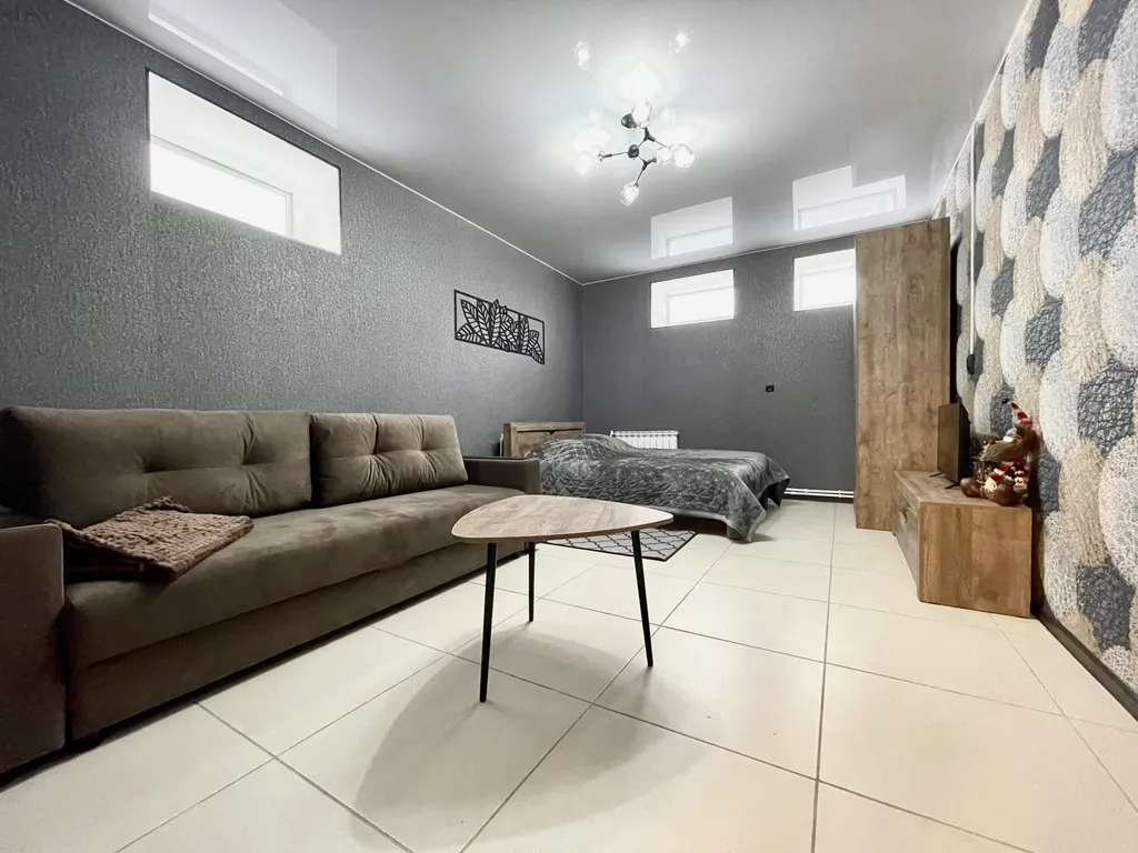 Дом с баней и беседкой на реке