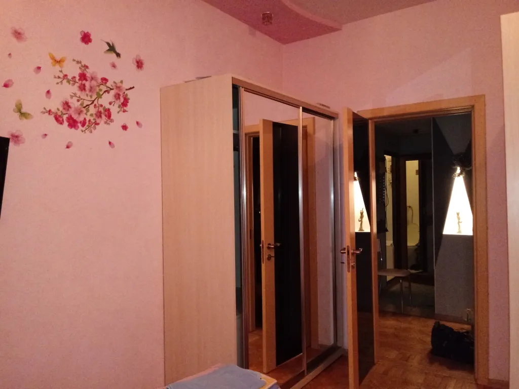 Тихое жилье в зелёном дворе