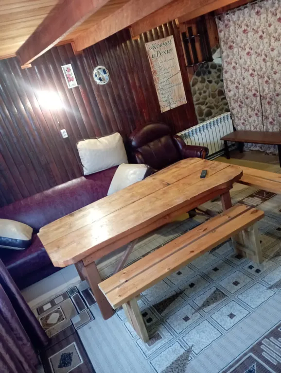 Двухэтажный домик в тихом уголке на реке Белая