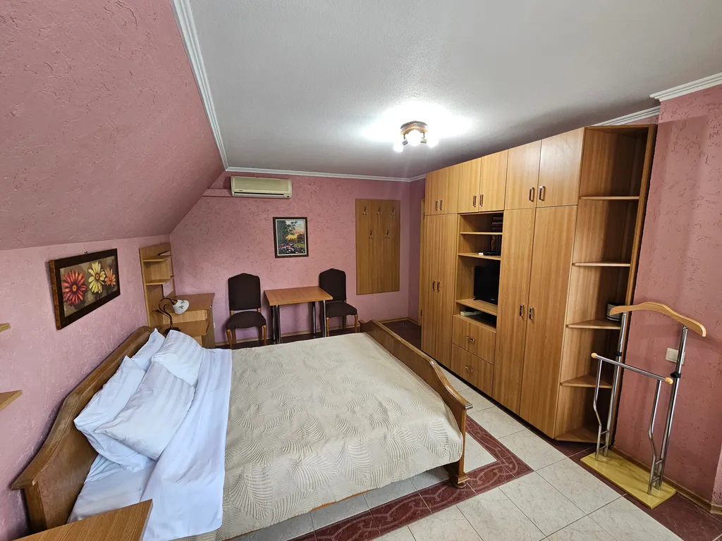 Апартаменты однокомнатные на третьем этаже с балконом - 2 места