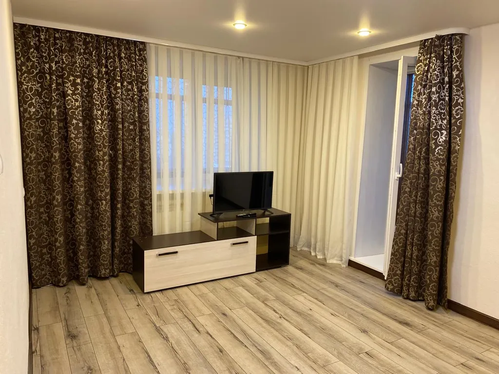 Уютная 2-комнатная квартира с удобной локацией Парк Победы